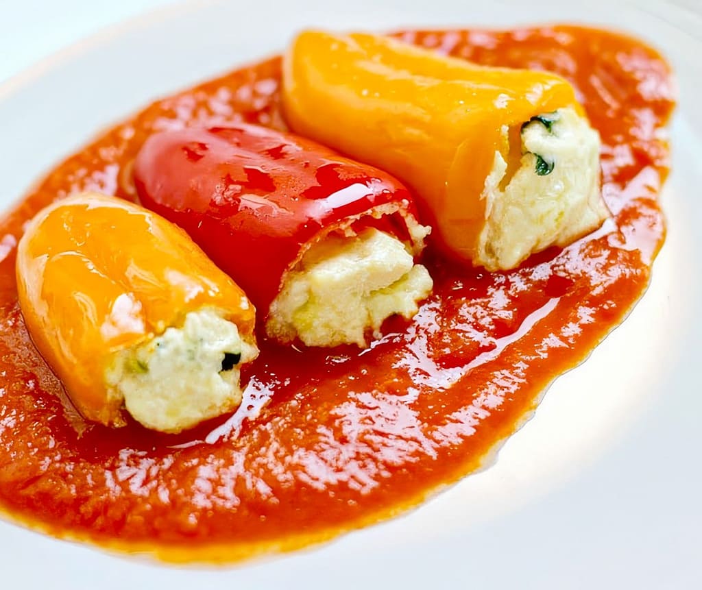 PEPERONI PIQUILLO RIPIENI DI CAPRINO