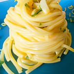 TROCCOLI CON SCALOGNO ZUCCHINE E POMODORINI