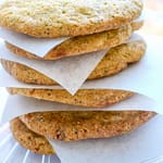 CRISPY COOKIES CON CIOCCOLATO BIANCO E THE VERDE