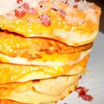 Pancakes Salati con Crema di Zucca, Pancetta Croccante e Parmigiano