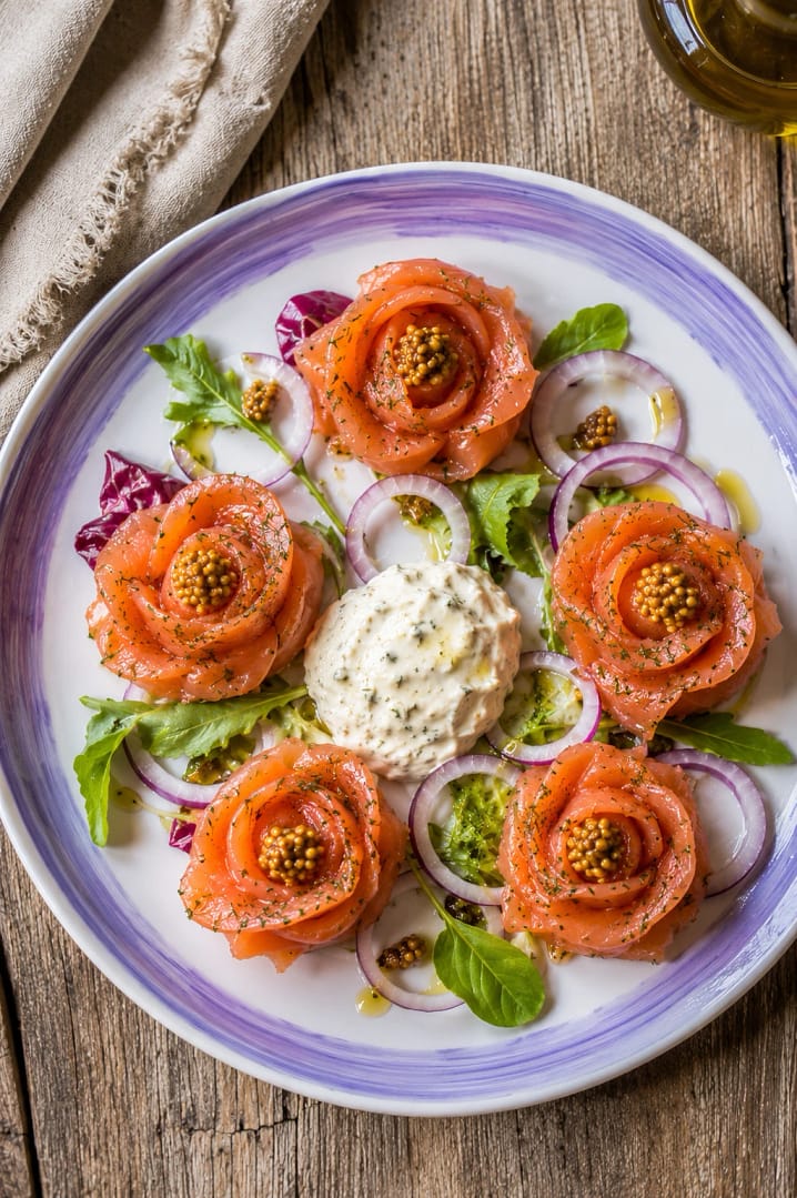 Insalata di salmone affumicato