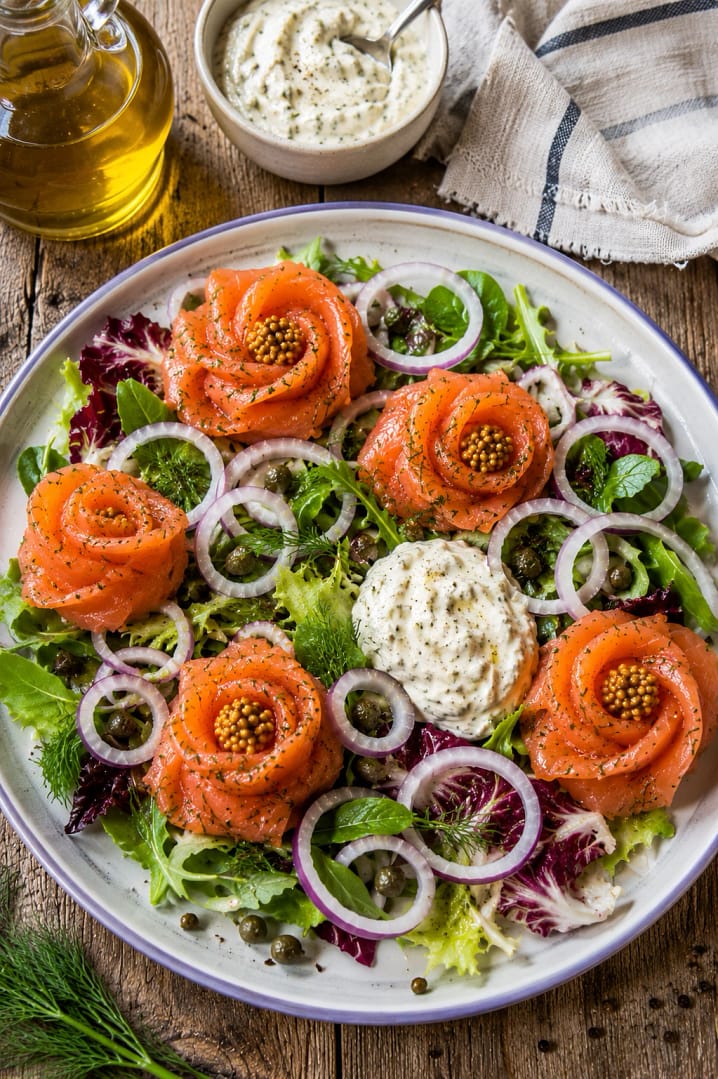 Insalata di salmone affumicato