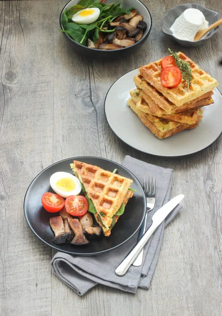 Piatto con waffle di patate
