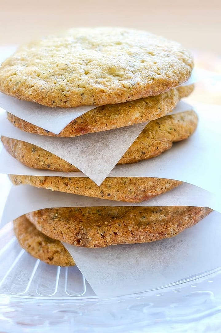 CRISPY COOKIES CON CIOCCOLATO BIANCO E THE VERDE