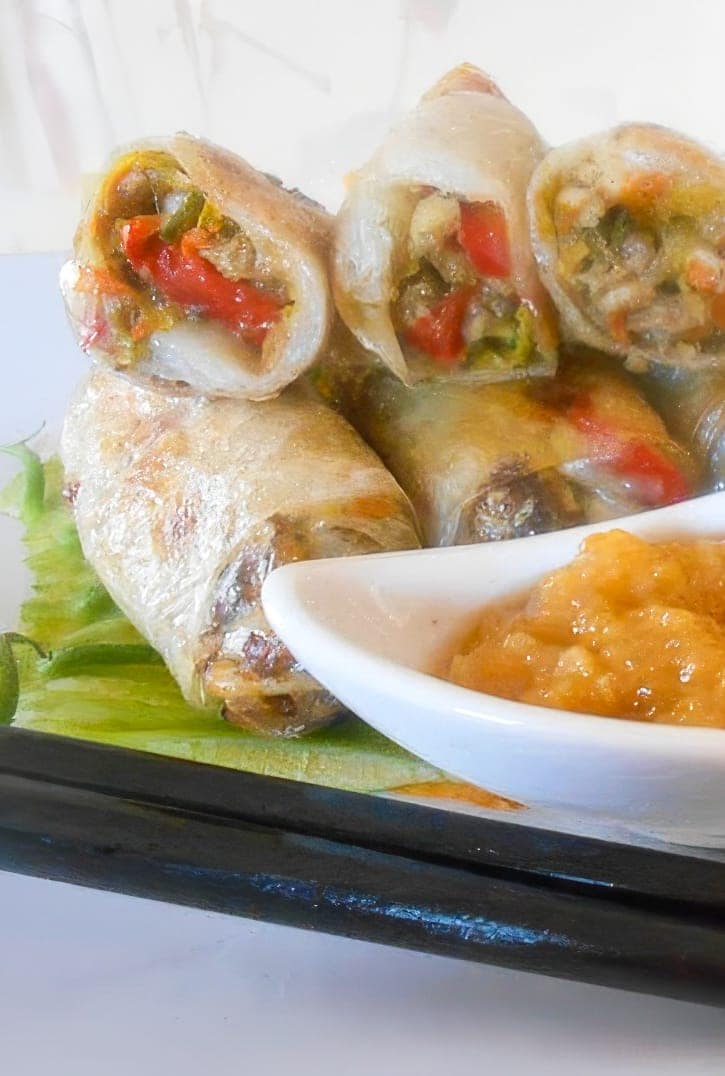 INVOLTINI MEDITERRANEI CON SALSA AGROFRUTTOSA