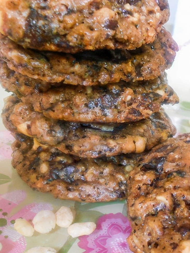 COOKIES CON NOCCIOLE,CIOCCOLATO E RISO SOFFIATO