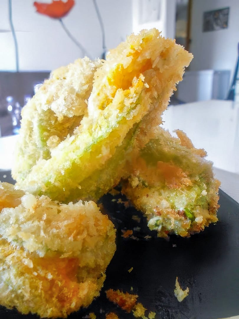 Tempura di Fiori di Zucca al Caprino