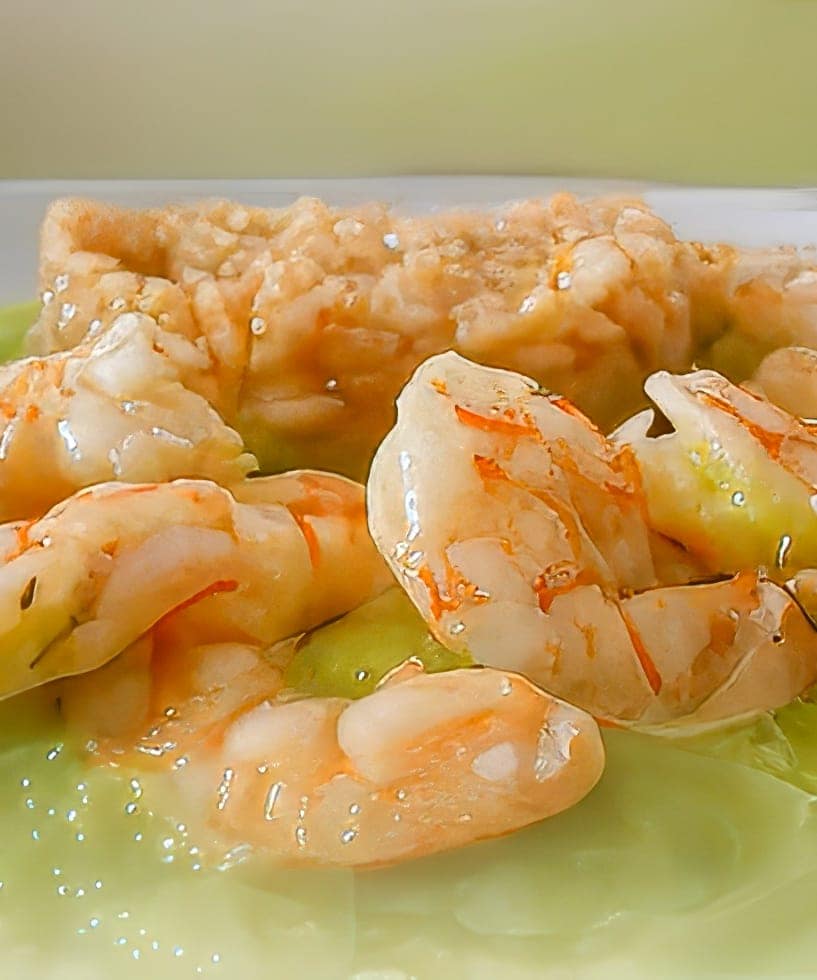 GAMBERI A VAPORE CON CREMA DI ZUCCHINE E RISO AL CARAPACE