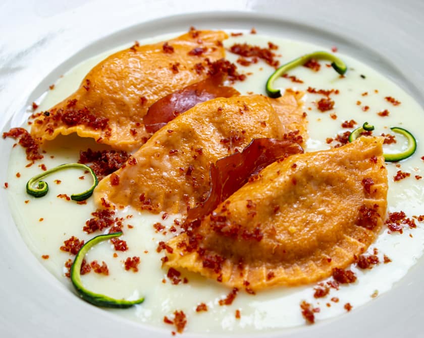 MEZZELUNE ALLA RICOTTA E ZUCCHINE MEZZELUNE ALLA RICOTTA E ZUCCHINE