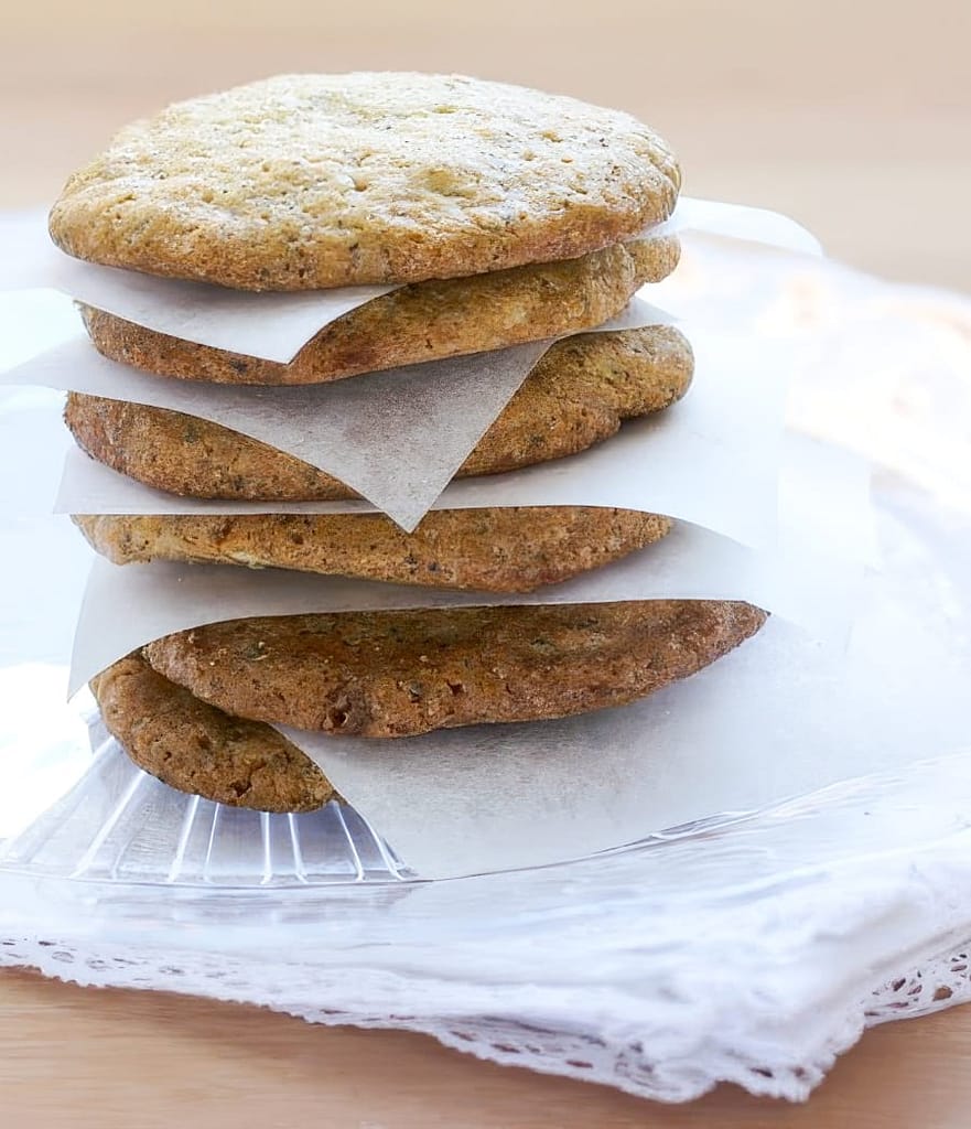 CRISPY COOKIES CON CIOCCOLATO BIANCO E THE VERDE